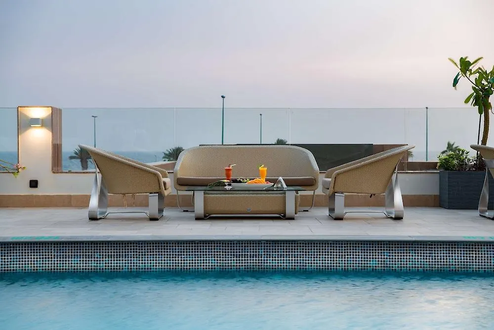 Radisson Blu Hotel, Jeddah Al Salam 5*,